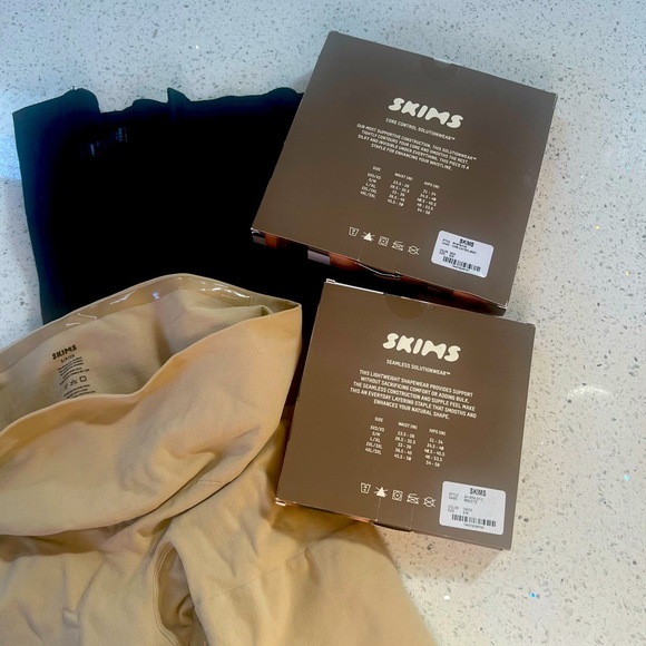 SKIMS BUNDLE! - Picture 2 of 3